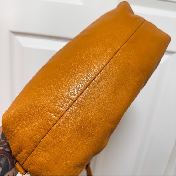 Coach Christie Hobo Camel Mustard Brown Leather - Picture 6 of 14